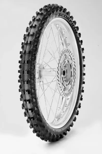 Scorpion MX32 Mid Hard Tire